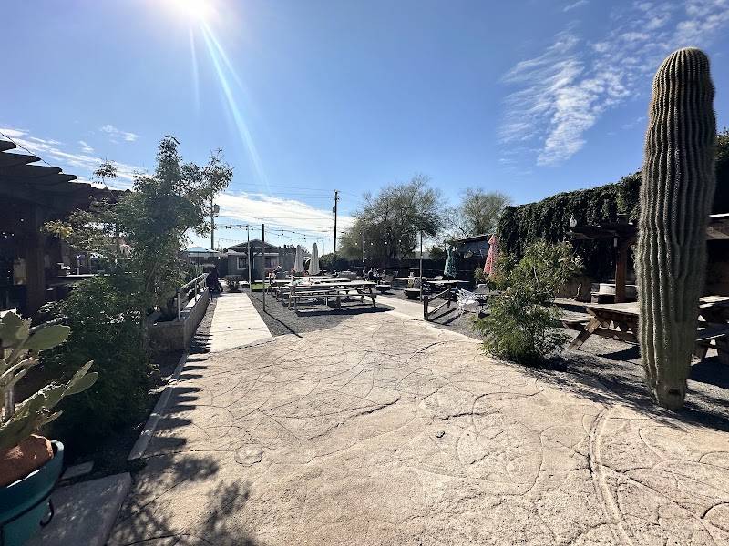 Coolidge Patio Grill (Pita Patio)